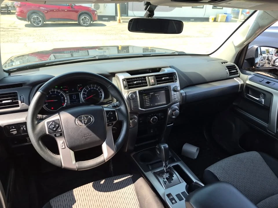 2015 Toyota 4Runner 5th Gen - Image 6 of 9