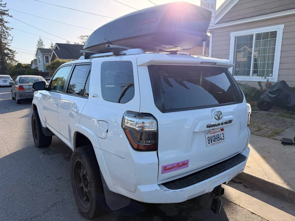 2015 Toyota 4Runner 5th Gen - Image 8 of 10