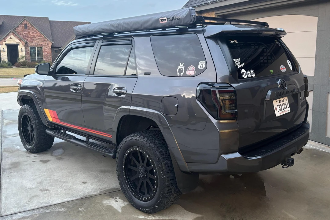 2015 Toyota 4Runner 5th Gen - Image 4 of 31