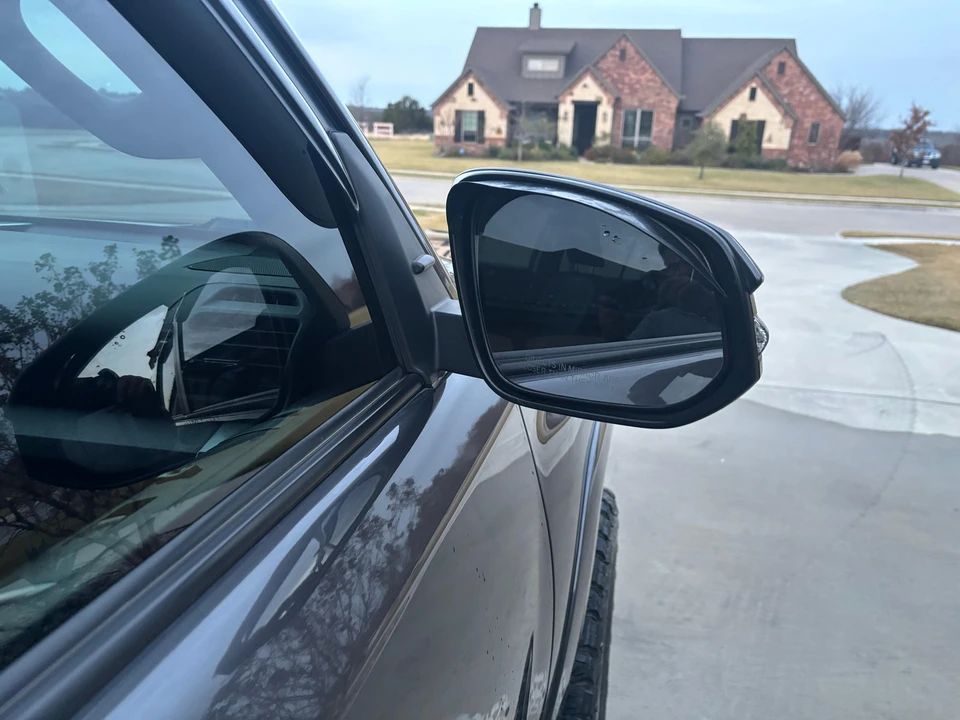 2015 Toyota 4Runner 5th Gen - Image 25 of 31