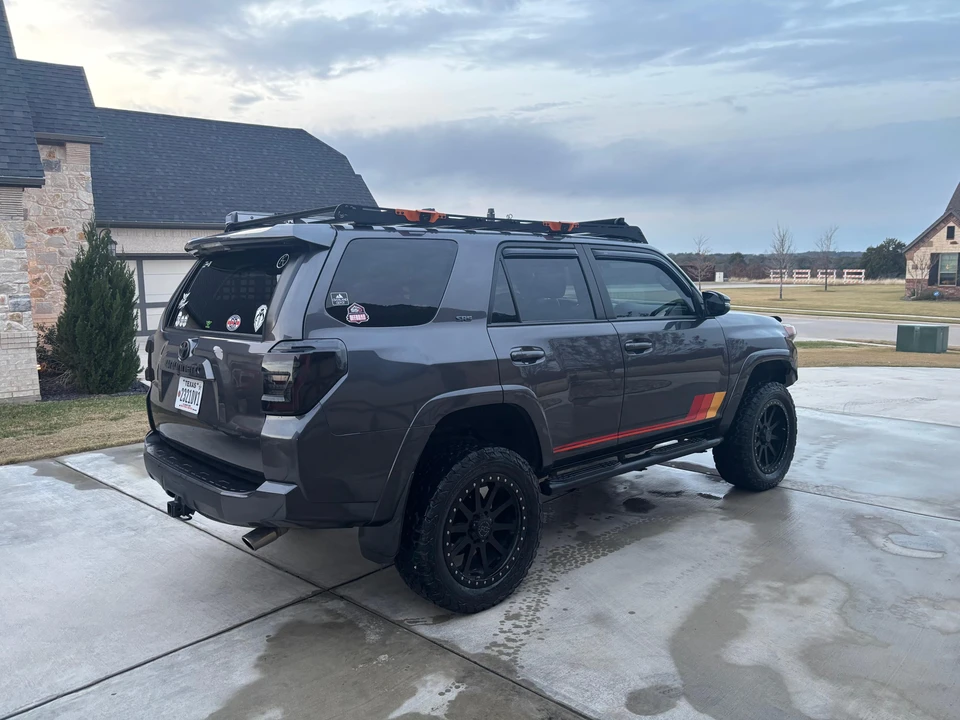 2015 Toyota 4Runner 5th Gen - Image 9 of 31