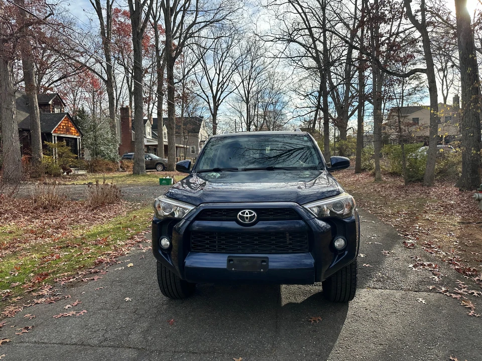2015 Toyota 4Runner 5th Gen - Image 24 of 31