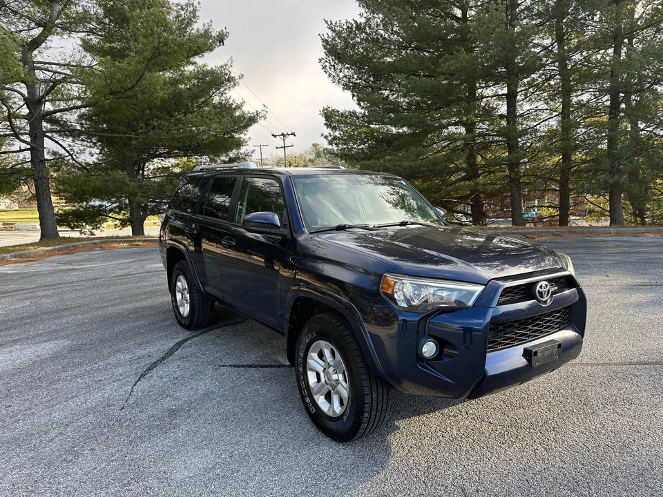 2015 Toyota 4Runner 5th Gen - Image 20 of 31