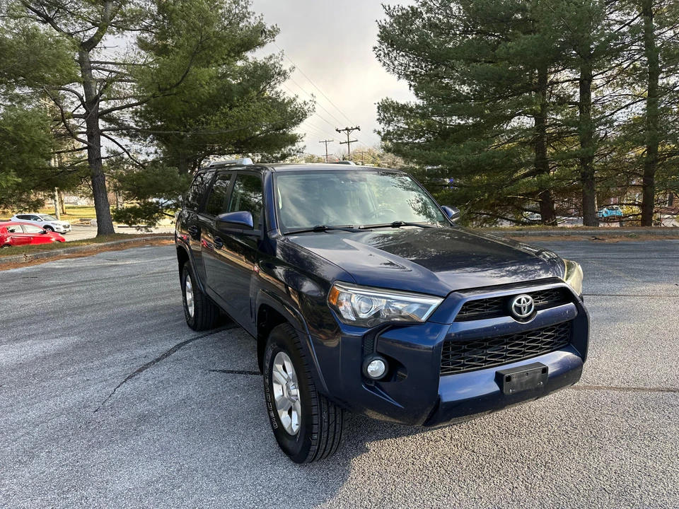 2015 Toyota 4Runner 5th Gen - Image 21 of 31
