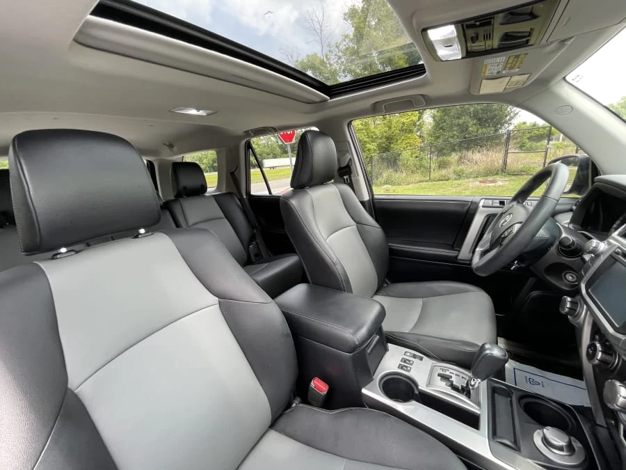 2015 Toyota 4Runner 5th Gen - Image 5 of 16