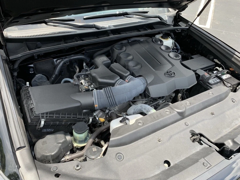 2015 Toyota 4Runner 5th Gen - Image 10 of 12