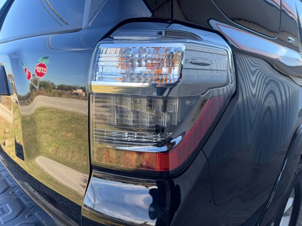 2015 Toyota 4Runner 5th Gen - Image 9 of 21