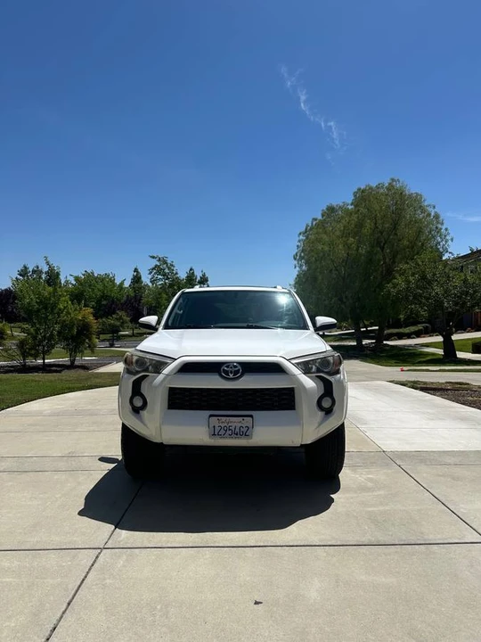 2015 Toyota 4Runner 5th Gen - Image 2 of 21