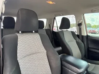 2015 Toyota 4Runner 5th Gen - Image 6 of 12