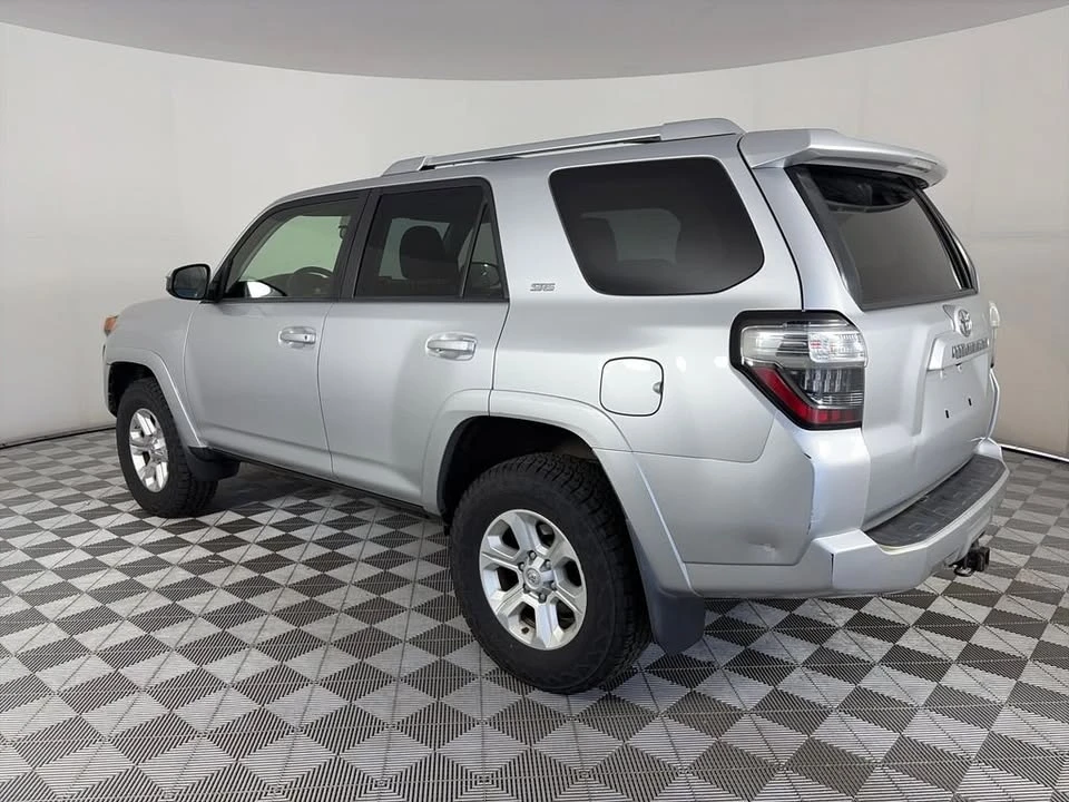 2015 Toyota 4Runner 5th Gen - Image 6 of 13