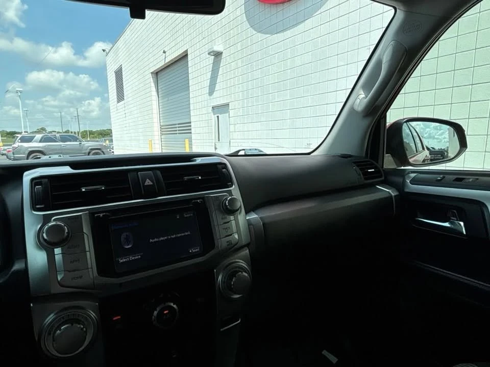 2015 Toyota 4Runner 5th Gen - Image 14 of 20