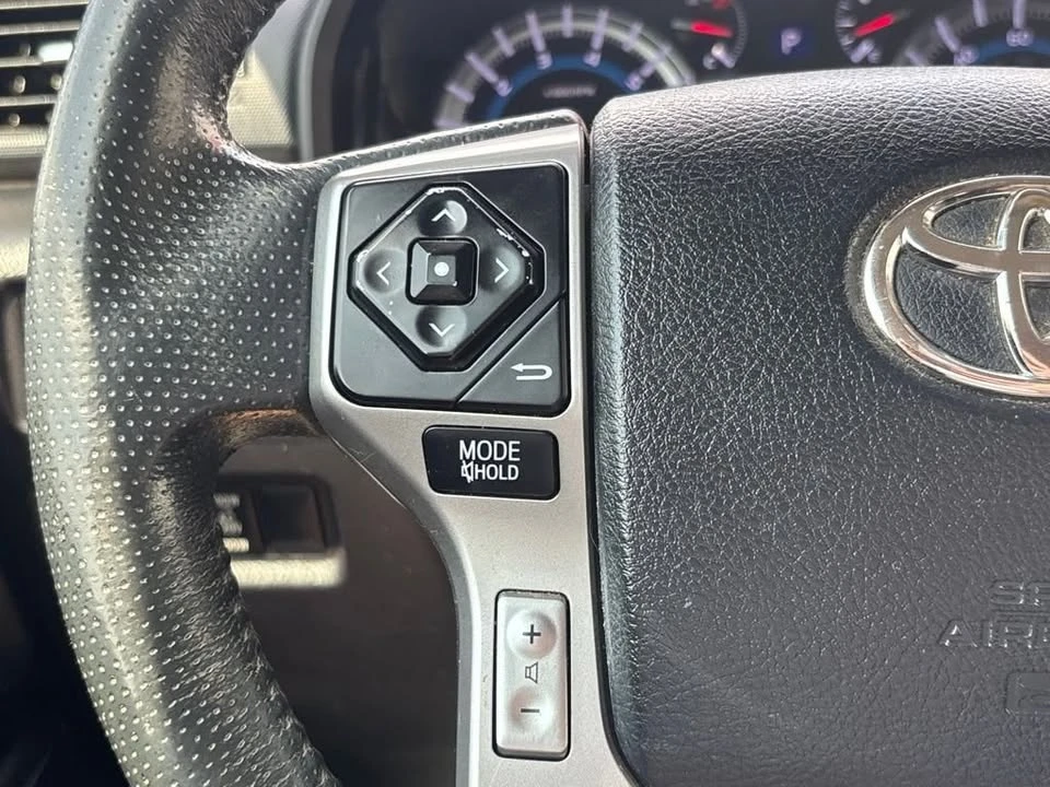 2015 Toyota 4Runner 5th Gen - Image 17 of 20
