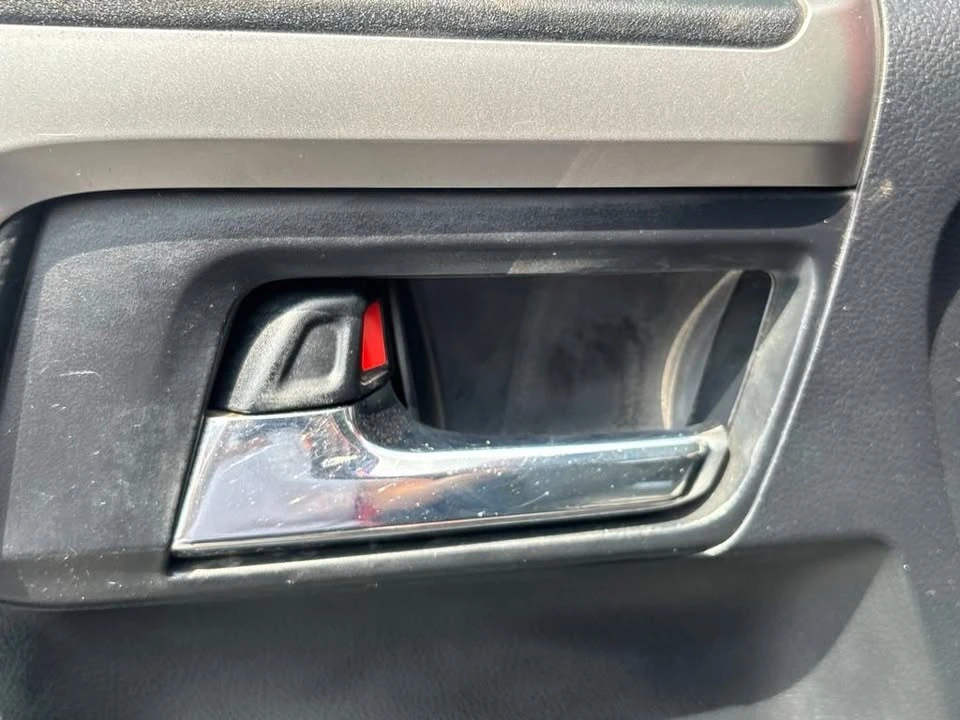2015 Toyota 4Runner 5th Gen - Image 6 of 20