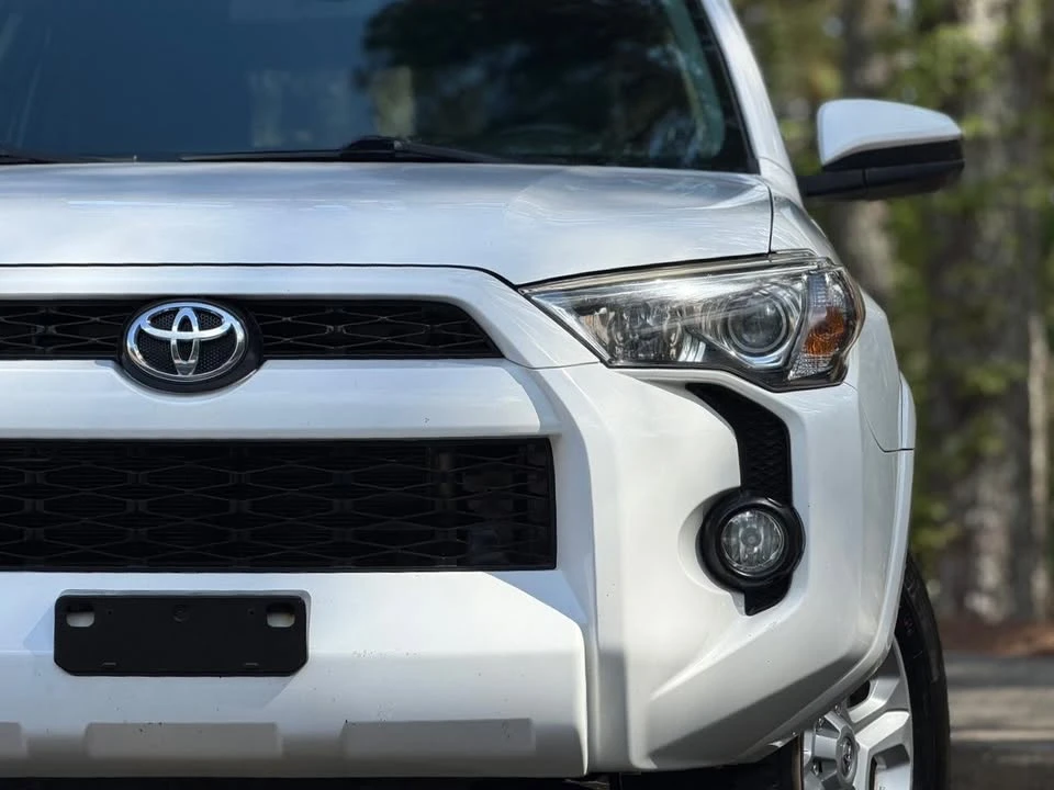 2015 Toyota 4Runner 5th Gen - Image 4 of 17