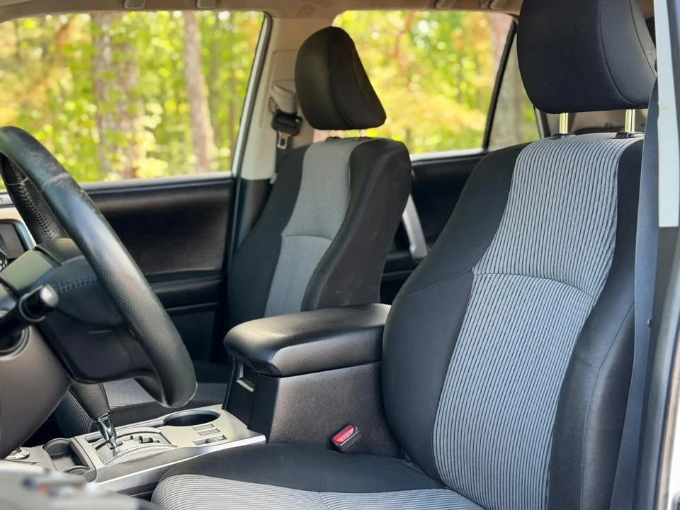 2015 Toyota 4Runner 5th Gen - Image 6 of 17