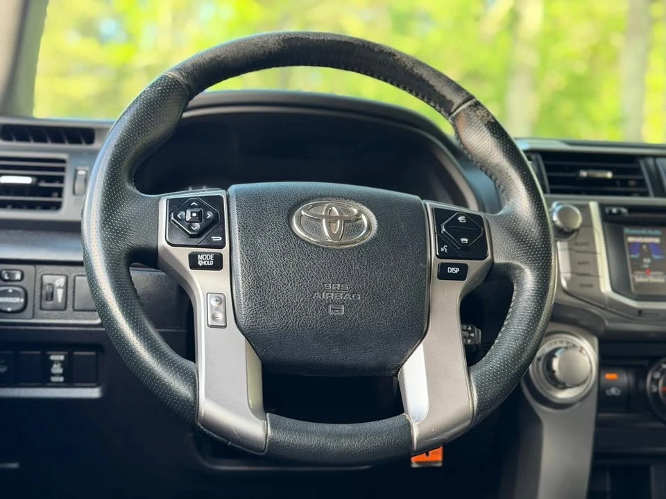 2015 Toyota 4Runner 5th Gen - Image 8 of 17