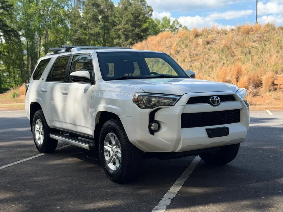 2015 Toyota 4Runner 5th Gen - Image 15 of 17
