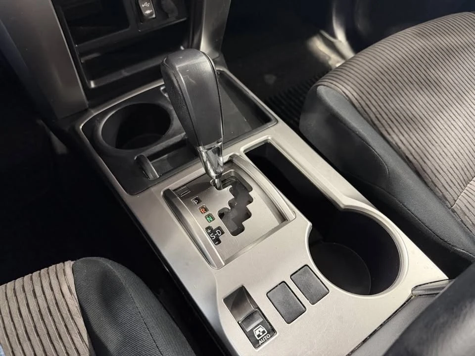 2015 Toyota 4Runner 5th Gen - Image 11 of 20