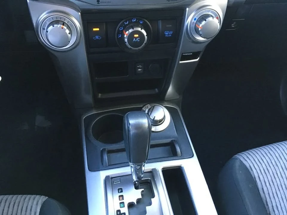 2015 Toyota 4Runner 5th Gen - Image 14 of 18