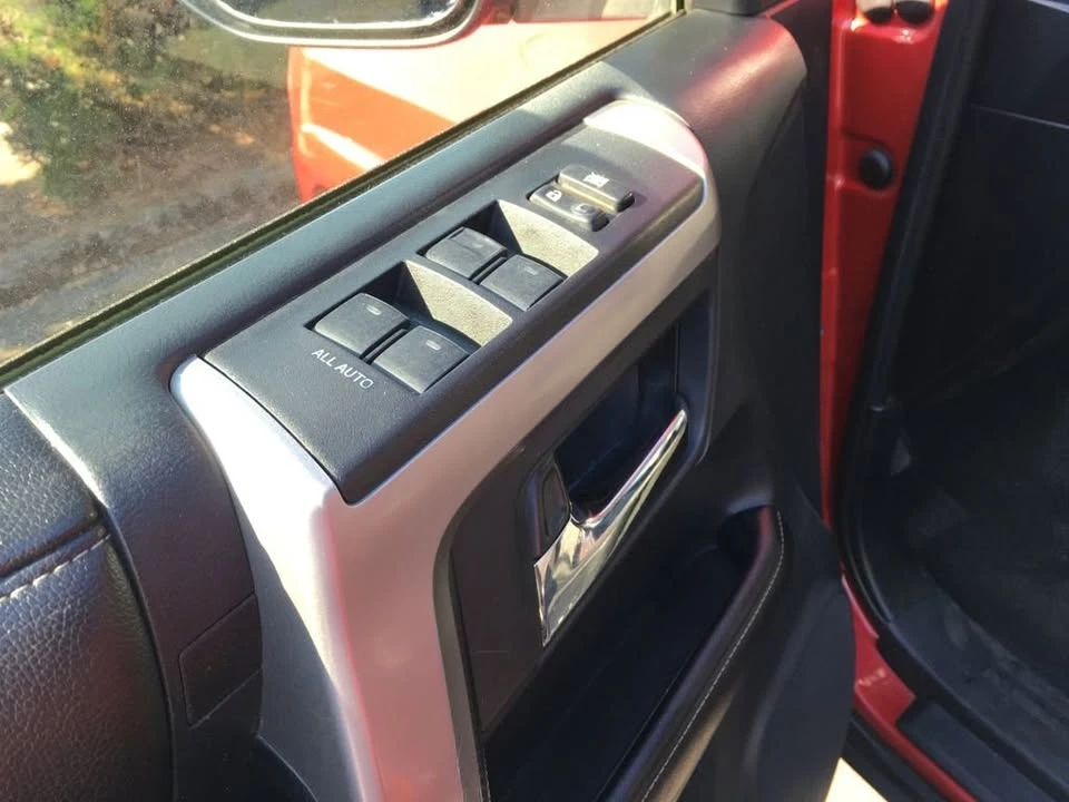 2015 Toyota 4Runner 5th Gen - Image 16 of 18