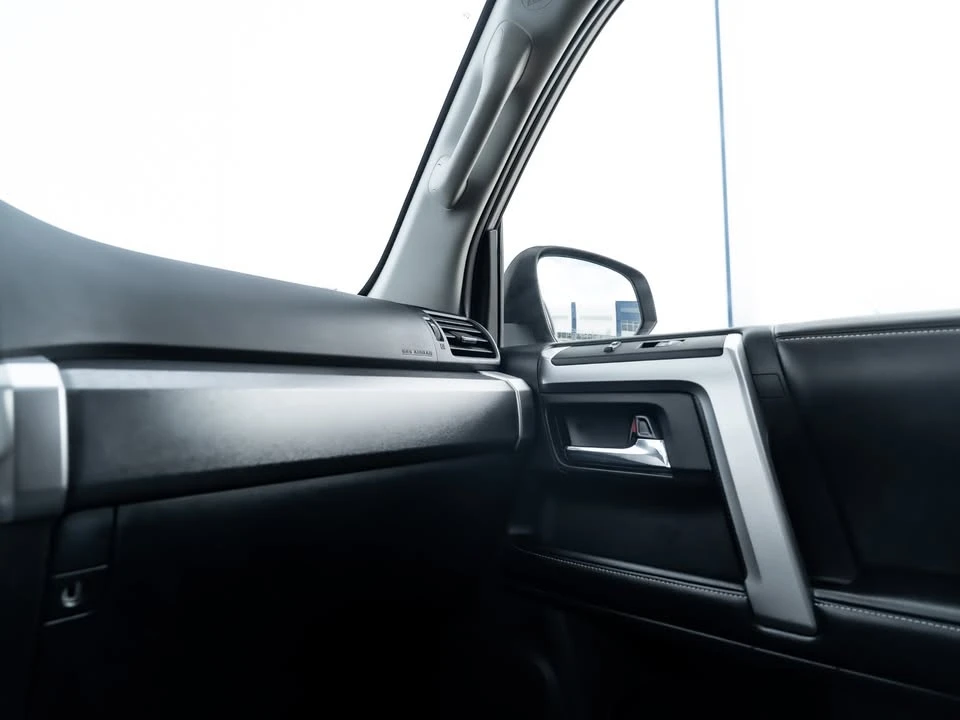 2015 Toyota 4Runner 5th Gen - Image 18 of 20
