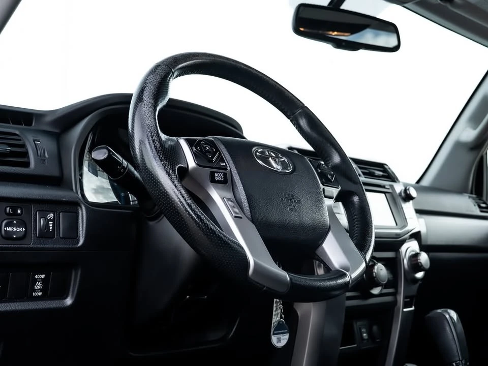 2015 Toyota 4Runner 5th Gen - Image 9 of 20