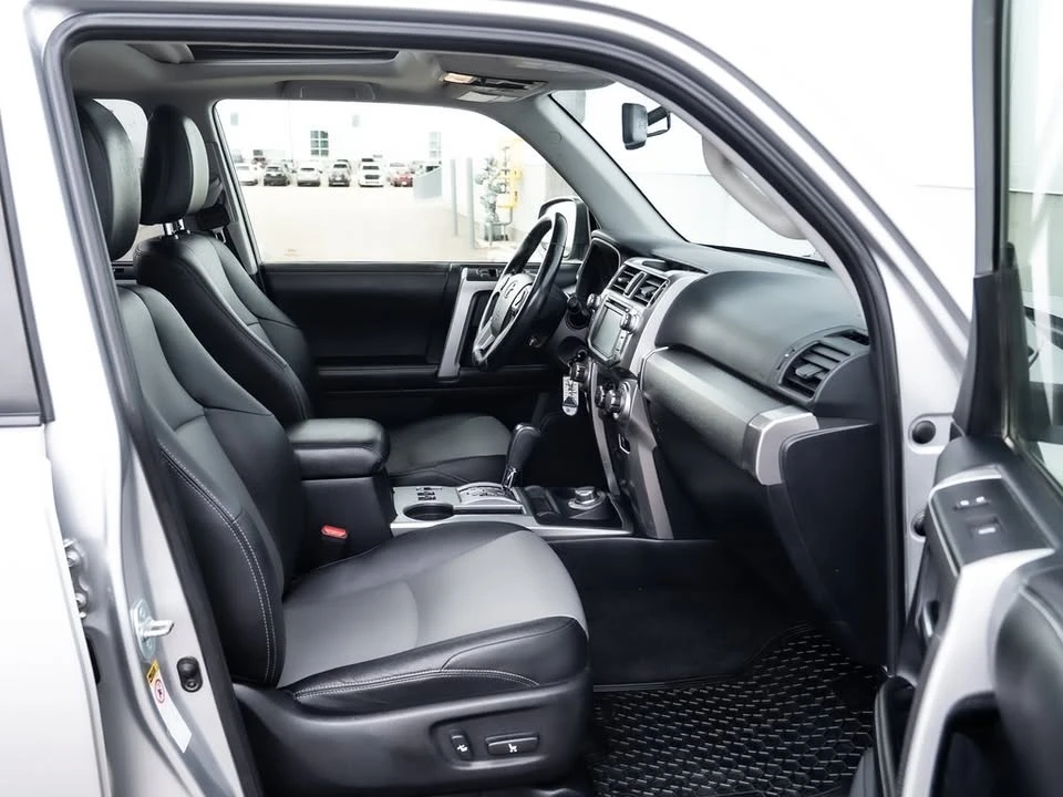 2015 Toyota 4Runner 5th Gen - Image 19 of 20