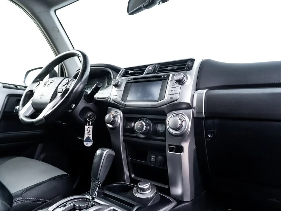 2015 Toyota 4Runner 5th Gen - Image 17 of 20