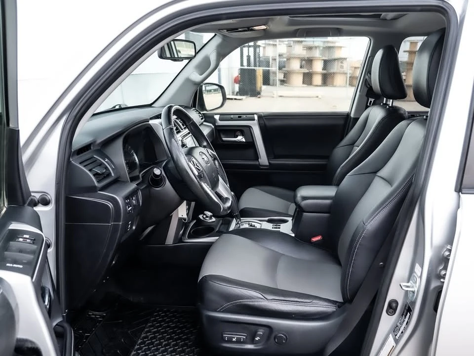 2015 Toyota 4Runner 5th Gen - Image 18 of 20