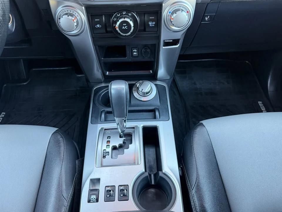 2015 Toyota 4Runner 5th Gen - Image 9 of 20