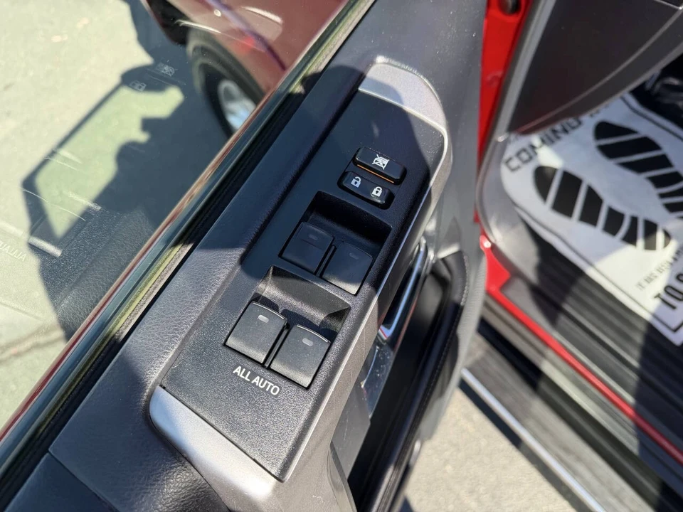2015 Toyota 4Runner 5th Gen - Image 18 of 21
