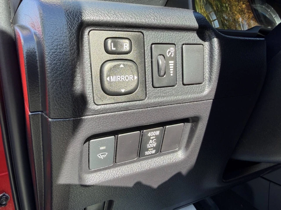 2015 Toyota 4Runner 5th Gen - Image 19 of 21