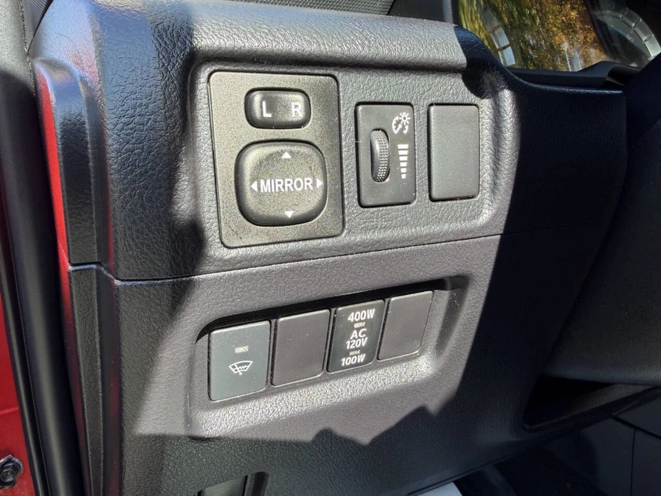 2015 Toyota 4Runner 5th Gen - Image 19 of 21