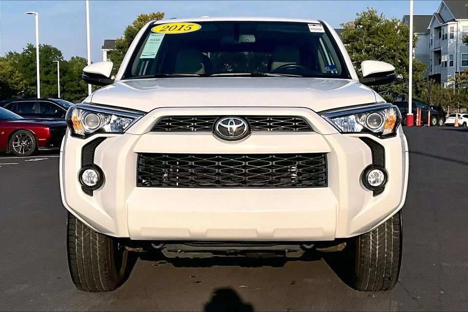 2015 Toyota 4Runner 5th Gen - Image 3 of 5