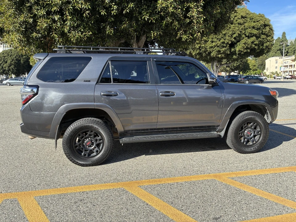 2015 Toyota 4Runner 5th Gen - Image 8 of 21