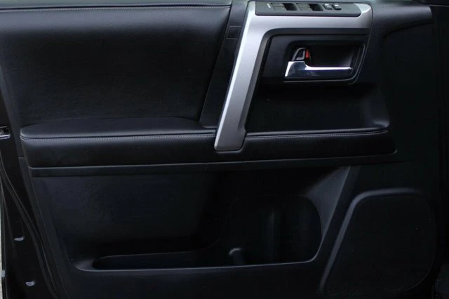 2015 Toyota 4Runner 5th Gen - Image 19 of 20