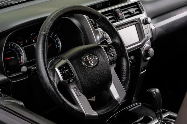 2015 Toyota 4Runner 5th Gen - Image 17 of 21