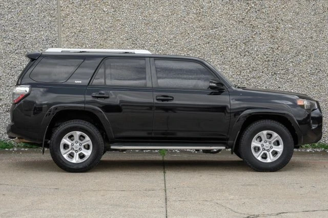 2015 Toyota 4Runner 5th Gen - Image 9 of 21
