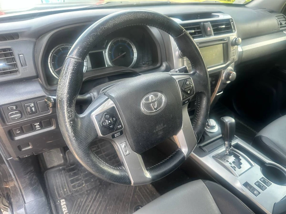2015 Toyota 4Runner 5th Gen - Image 6 of 9