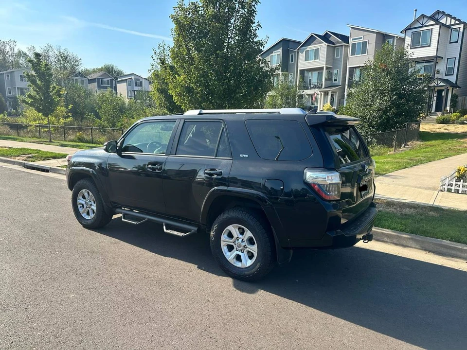 2015 Toyota 4Runner 5th Gen - Image 3 of 9