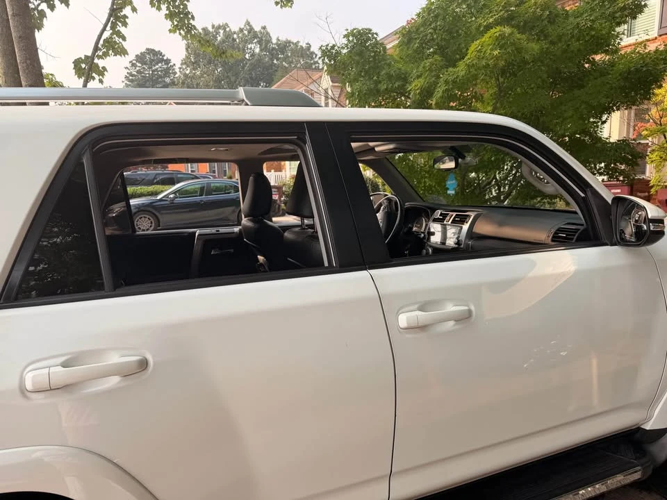 2015 Toyota 4Runner 5th Gen - Image 6 of 10