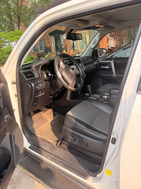 2015 Toyota 4Runner 5th Gen - Image 7 of 10