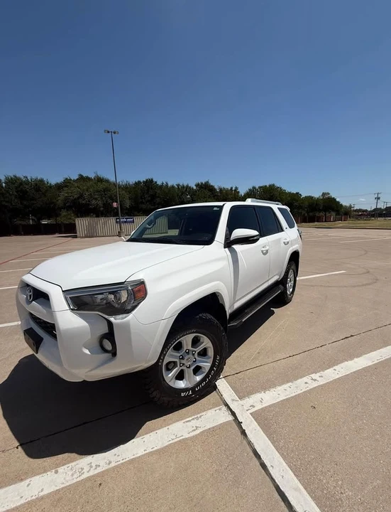 2015 Toyota 4Runner 5th Gen - Image 5 of 13