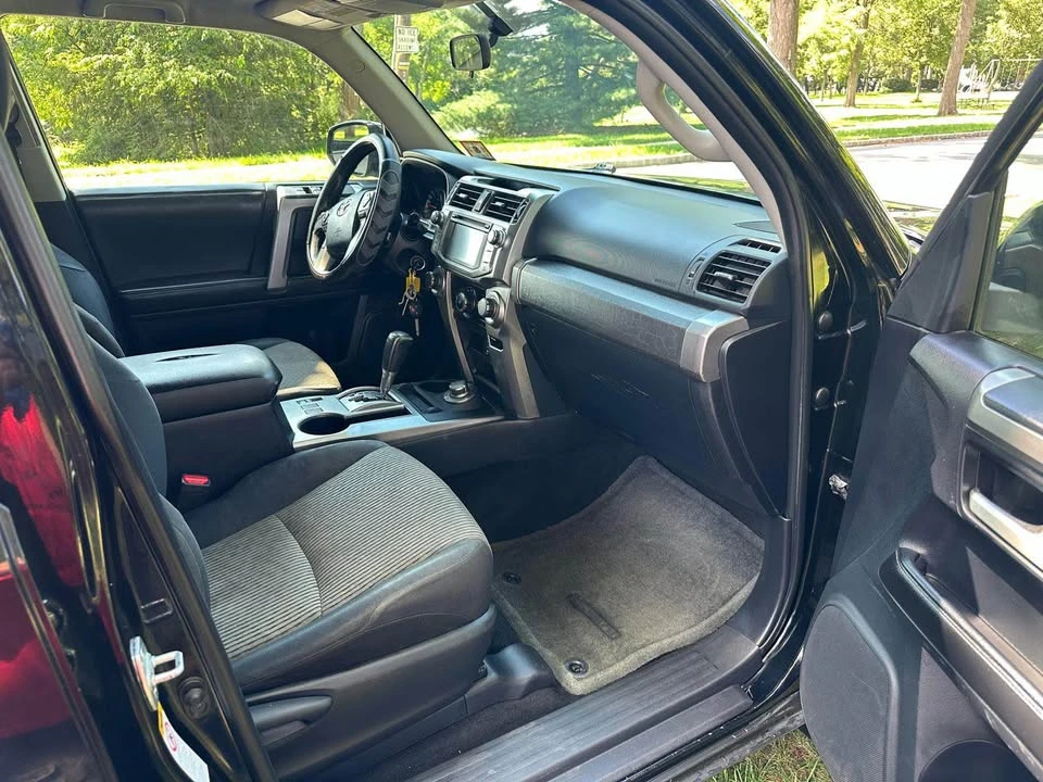 2015 Toyota 4Runner 5th Gen - Image 5 of 18