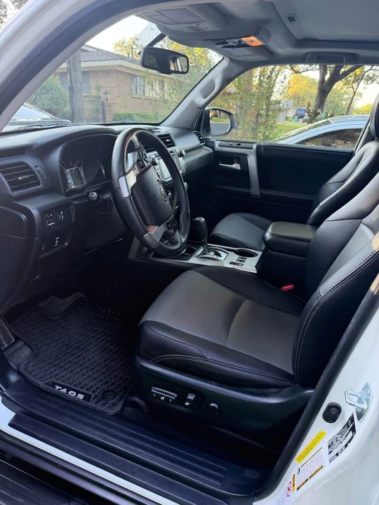 2015 Toyota 4Runner 5th Gen - Image 12 of 13