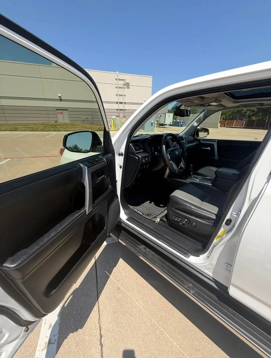 2015 Toyota 4Runner 5th Gen - Image 4 of 13