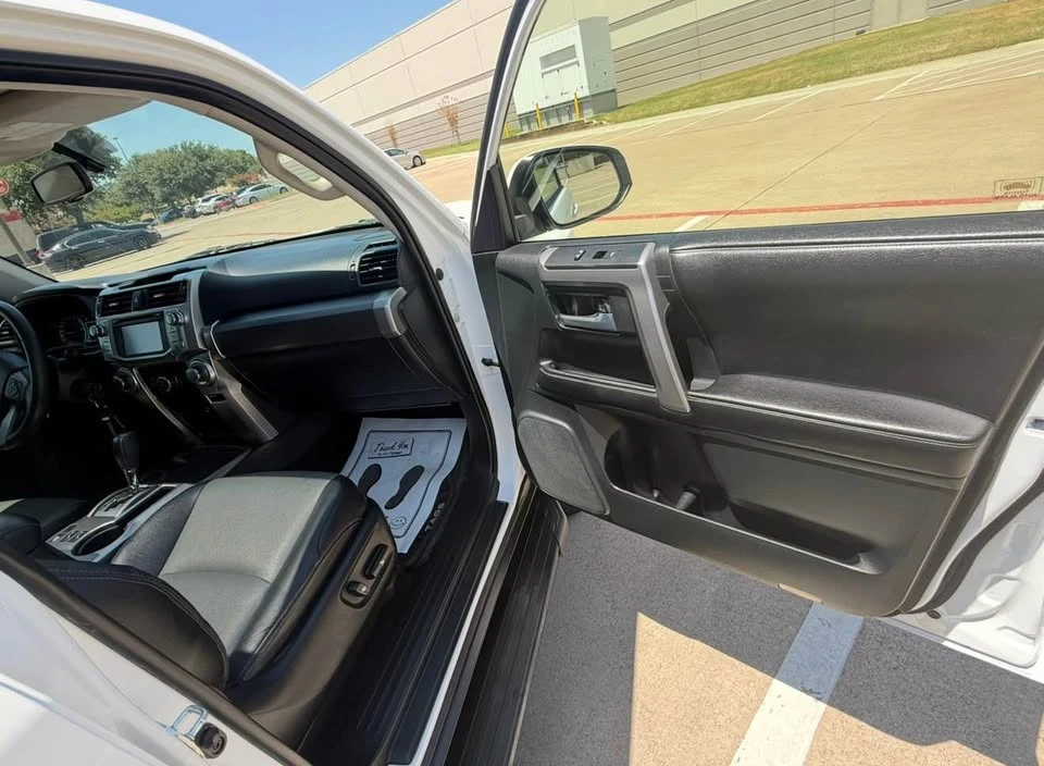 2015 Toyota 4Runner 5th Gen - Image 6 of 13