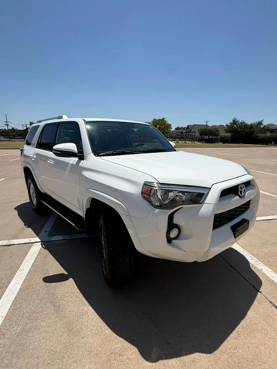 2015 Toyota 4Runner 5th Gen - Image 3 of 13
