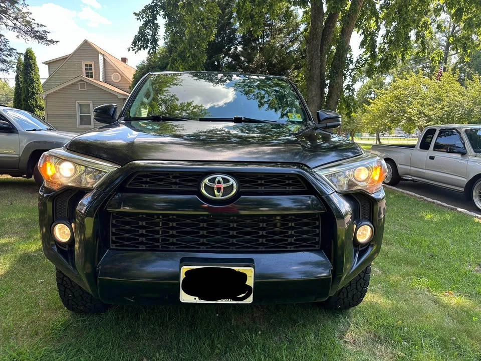 2015 Toyota 4Runner 5th Gen - Image 2 of 18