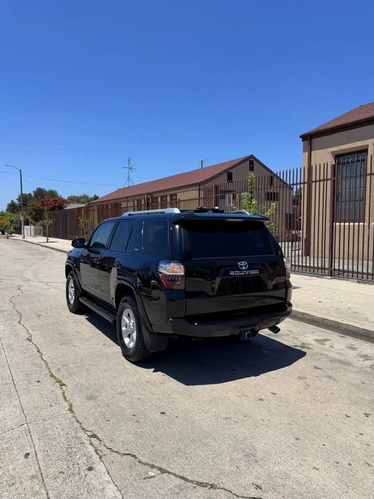 2015 Toyota 4Runner 5th Gen - Image 5 of 14